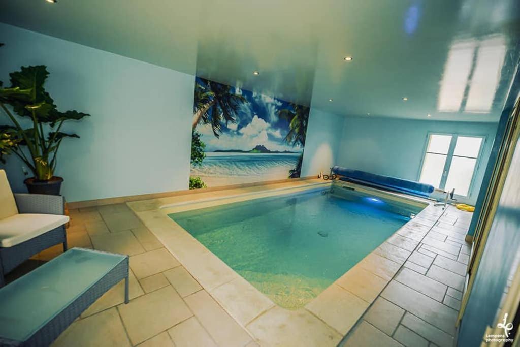 Maison Piscine Interieure Et Garage Troyes Bagian luar foto